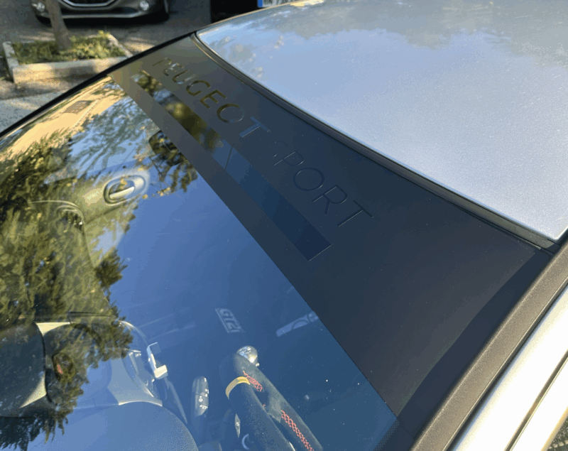 bandeau-pare-soleil-noir-mat-peugeot-206-peugeot-sport.png